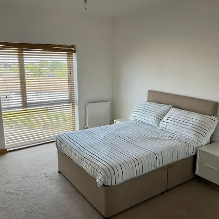 Modern 2 Bed Flat With Balcony Apartment Southend-on-Sea Exterior photo